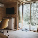 Mar Varta-lak Erdei Wellness Vendeghaz بيت للعطل إسترغوم