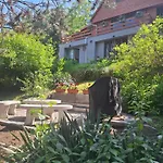 Mar Varta-lak Erdei Wellness Vendeghaz *