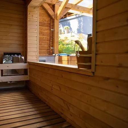 Mar Varta-lak Erdei Wellness Vendeghaz Holiday home *