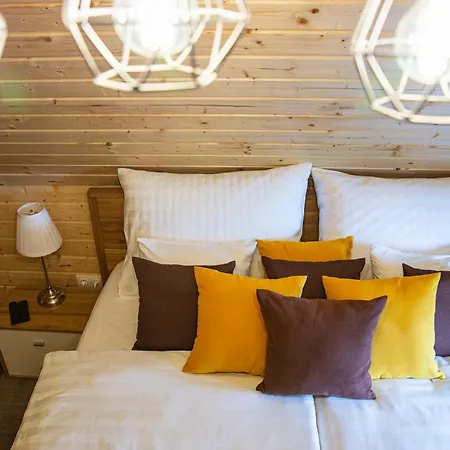 Mar Varta-lak Erdei Wellness Vendeghaz Holiday home Esztergom