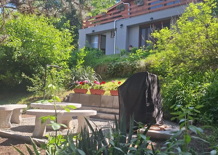 Mar Varta-lak Erdei Wellness Vendeghaz *